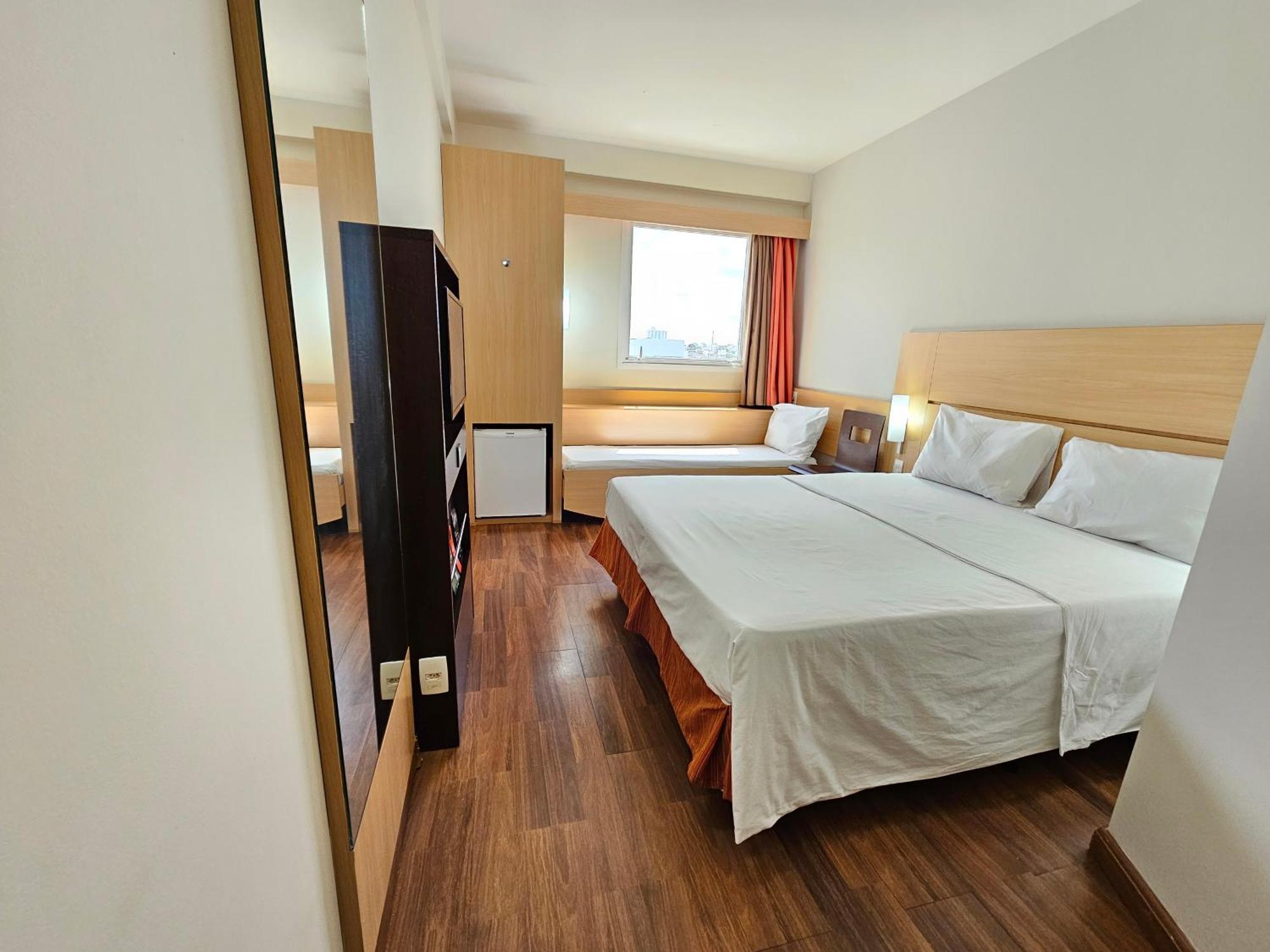 Hotel Ibis